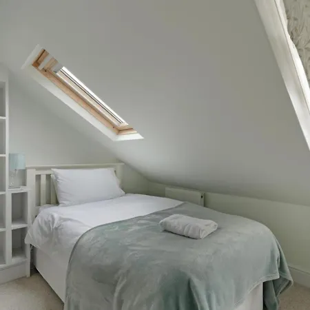 3 Bed In Oc-lr031 *